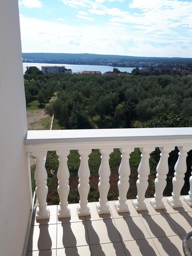 Guest House Katarina Malinska Exterior foto